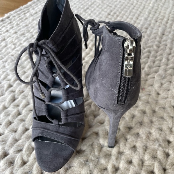 BCBGeneration Lace Up Front Peep Toe Sandals - Picture 5 of 9